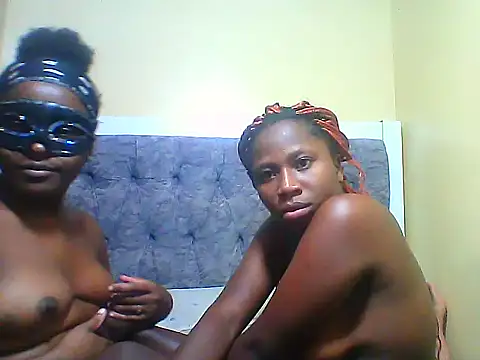 חדר צ'אט בשידור חי של Horny_ebonies