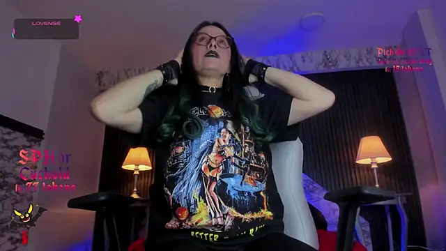 EvangelineJoness' Live XXX Chat