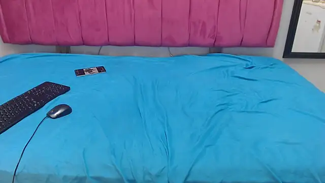 AmberDiamondMMXXX чат на живо
