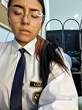 Angela__05 – Naživo chatovacia miestnosť
