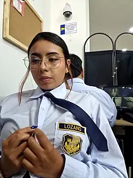 Angela__05 Ruang Obrolan Langsung