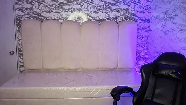 Chat ao vivo de Adarasuri_v