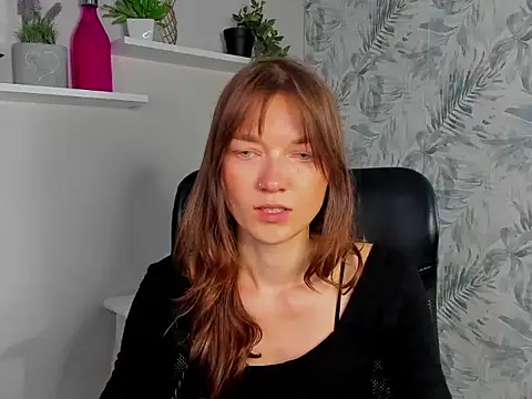 KiraBliss28 Live Chatraum