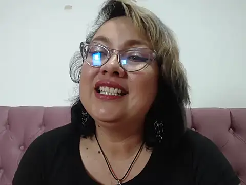 Sala de chat en directo de AnyaLuxx