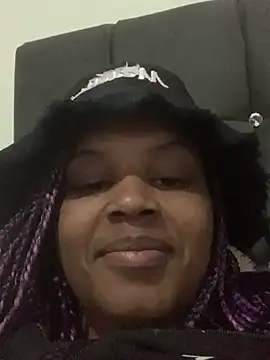 ayla-0's Live Chat Room