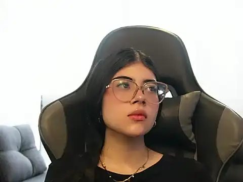 Mia_Storm18 Live Chatraum