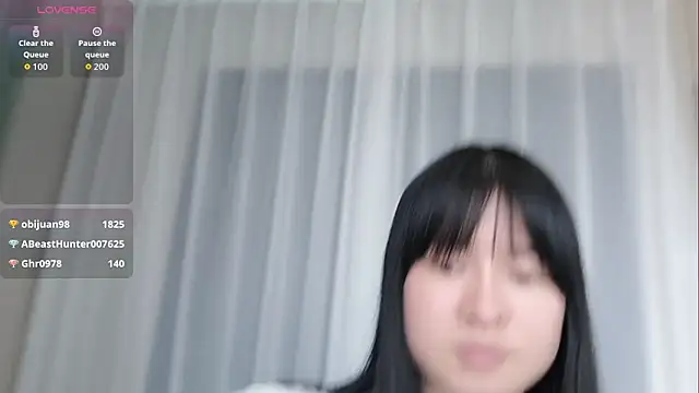 חדר צ'אט בשידור חי של -Yuko-