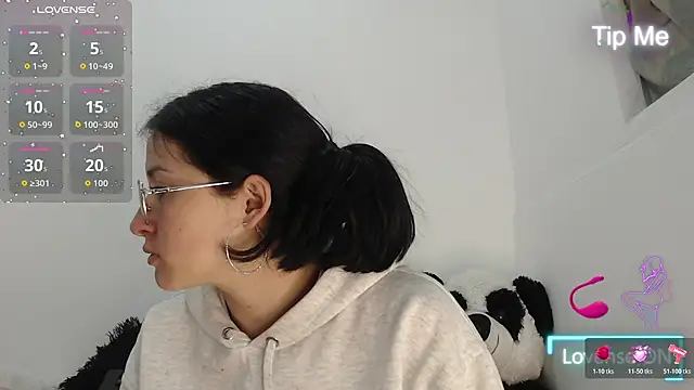 חדר צ'אט בשידור חי של Angel-Hott_