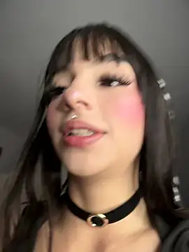 Phòng Chat Trực Tiếp barbie_gv