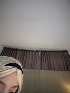 barbie_gv – Naživo chatovacia miestnosť