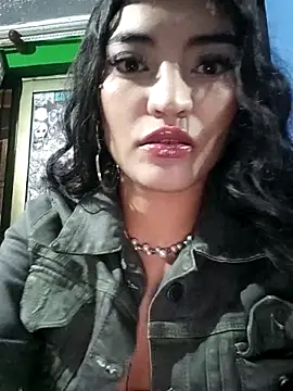 Perla-stone1 Adlı Modelin Canlı Sohbet Odası