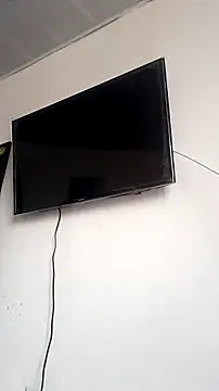 Perla-stone1's Live Chat Room