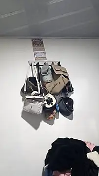 Chat soba uživo modela Perla-stone1
