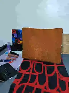 chocolata-cocoa Adlı Modelin Canlı Sohbet Odası