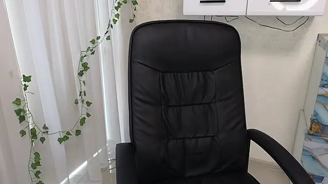 Ulyanixx Adlı Modelin Canlı Sohbet Odası
