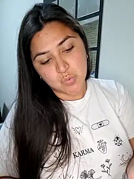 morena95_ Adlı Modelin Canlı Sohbet Odası