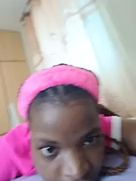 חדר צ'אט בשידור חי של Badgal037