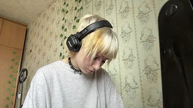 Živá chatovací místnost FatimahFroman