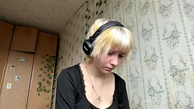Chat ao vivo de FatimahFroman