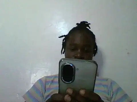 Trixievenus' Live Chat Room