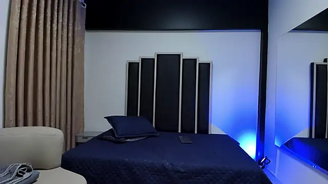 Aura-bakerr Live Chatraum