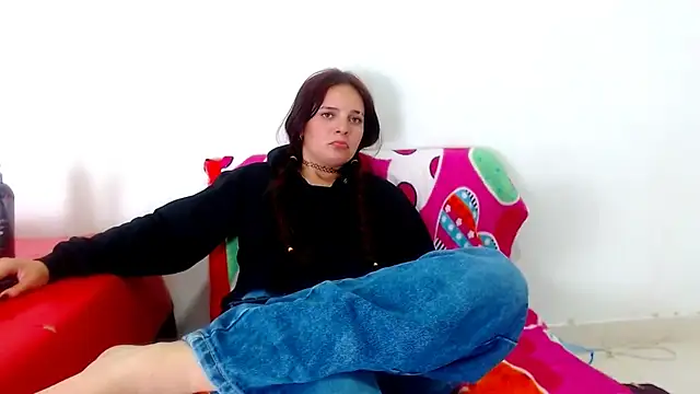 Živá chatovací místnost starcutenoir