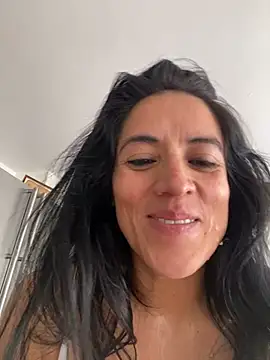 Chatroom en direct de Mila_rebel