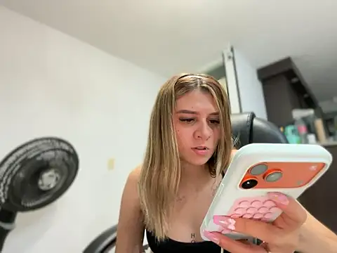 alison_parkerrr26 现场聊天室