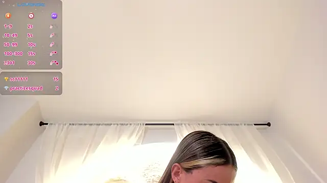 juliasprouseh Adlı Modelin Canlı Sohbet Odası