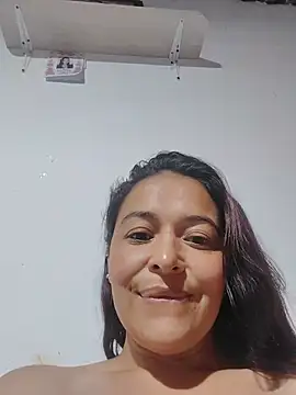 jessamondd Adlı Modelin Canlı Sohbet Odası