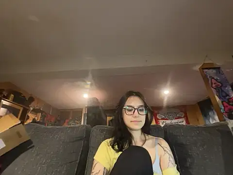 B4BYJINX чат на живо