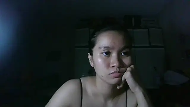 Phòng Chat Trực Tiếp LilianStratakos