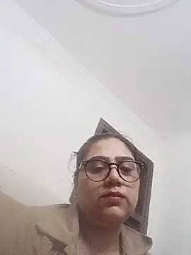 yourchahat27 Adlı Modelin Canlı Sohbet Odası