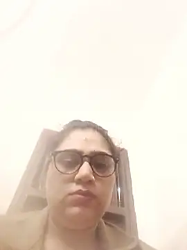 yourchahat27's Live Chat Room