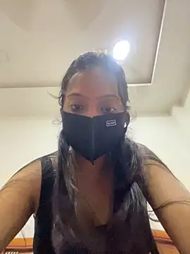 livia_dolls Adlı Modelin Canlı Sohbet Odası