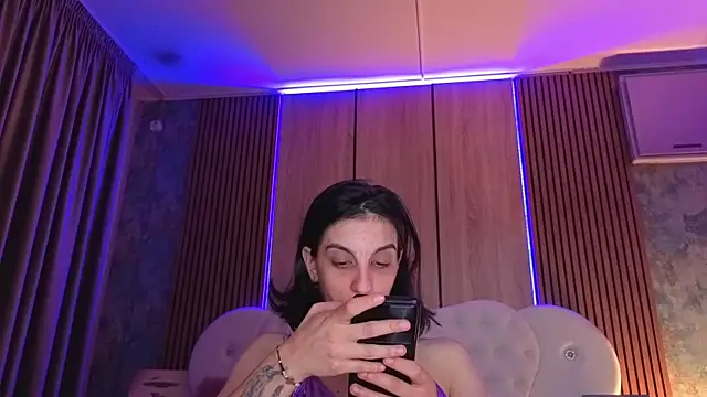 Živá chatovací místnost RedFlagXXX