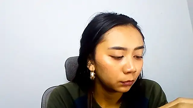 Онлайн чат KristieOrtmann