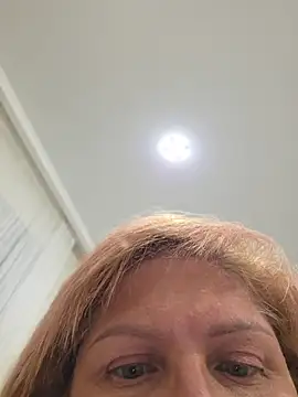 -LindaKing-'s Live Chat Room