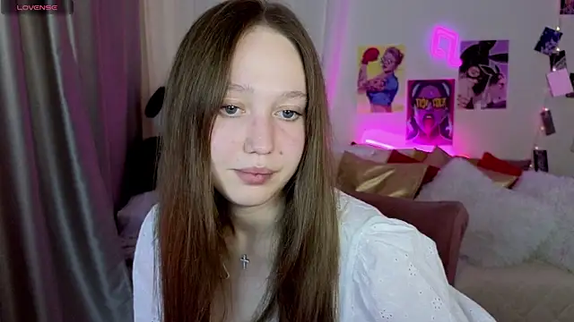 TinaShelton Adlı Modelin Canlı Sohbet Odası