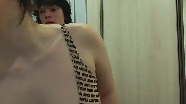 Sala de chat ao vivo de CryBabyVital