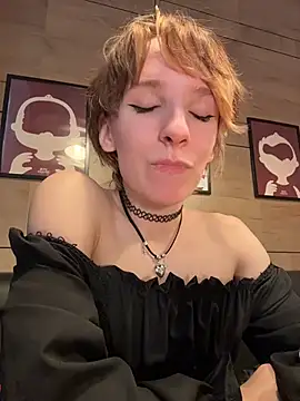 Liya__Love Live Chatraum