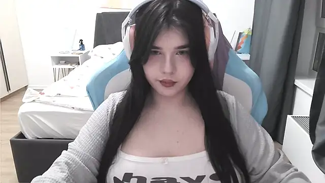 LunarMia – Naživo XXX chat