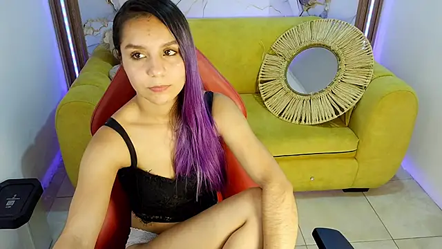 Chat soba uživo modela Cami_monroe_m