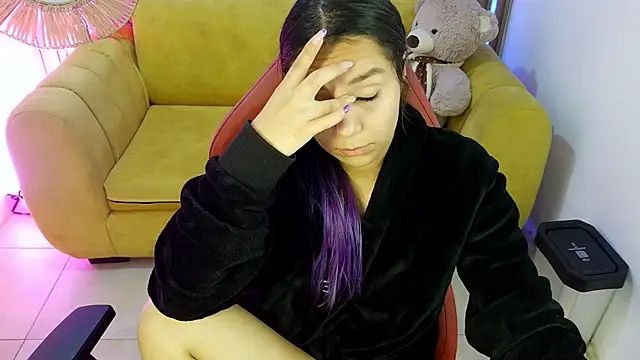 Cami_monroe_m – Naživo chatovacia miestnosť