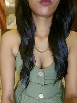 PUNAM779n Live chat-huone