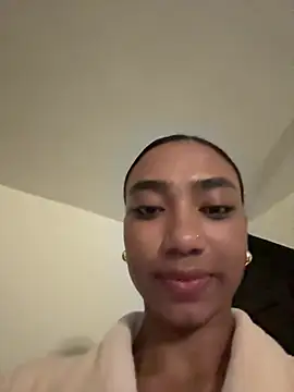Mia-Lorette Cameră chat live