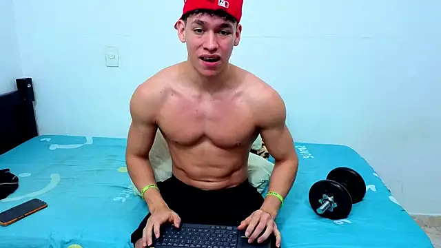 Luke_Muscle Show Live Cam Tình Dục