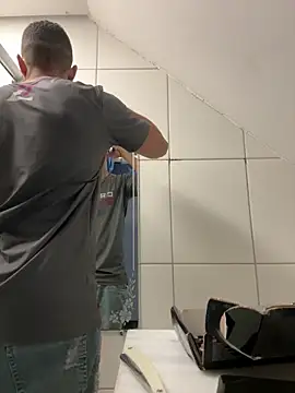 Gugostoso04 Adlı Modelin Canlı Sohbet Odası