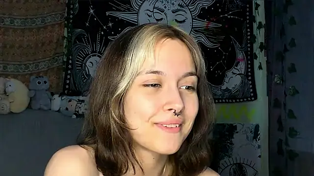 חדר צ'אט בשידור חי של YourFavoriteAltgirl