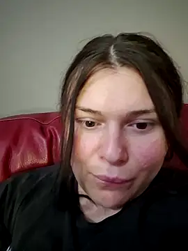 חדר צ'אט בשידור חי של Alice_9